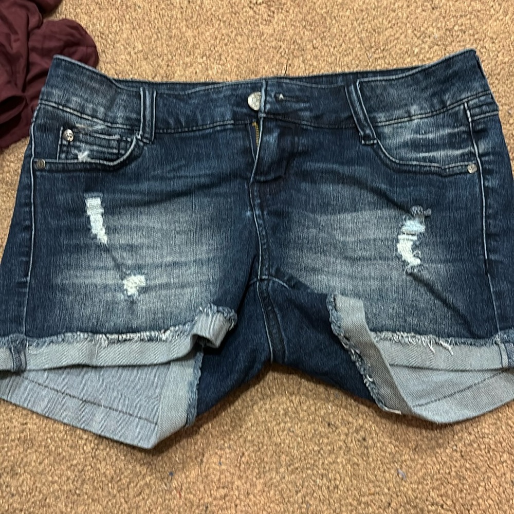 Celebrity Pink Jean Shorts. In good condition. Size 3/26.